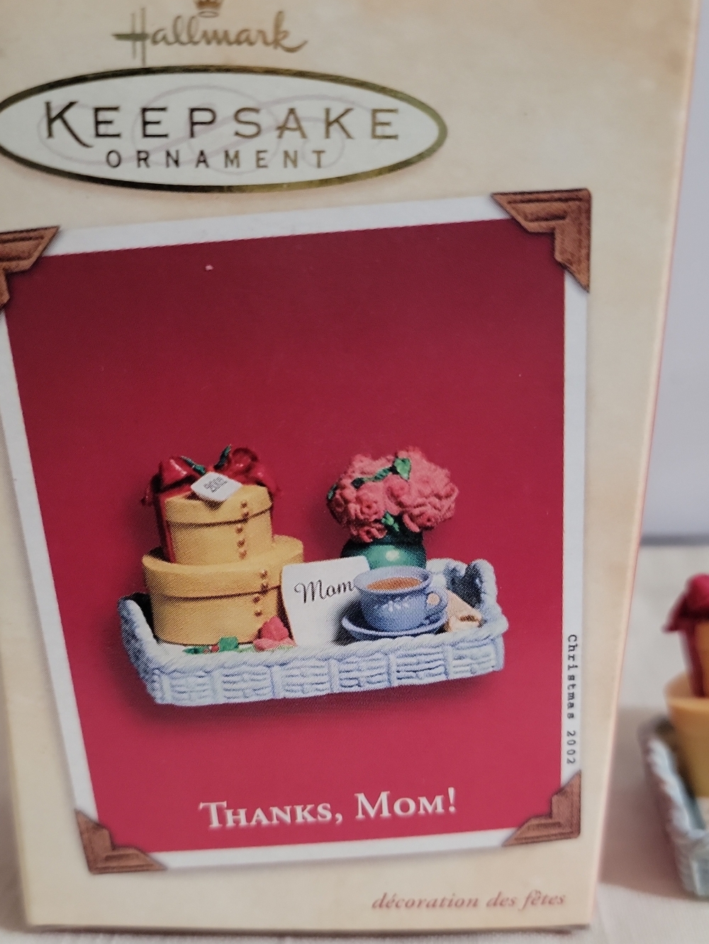 2002 Hallmark Keepsake Ornament "Thanks, Mom"